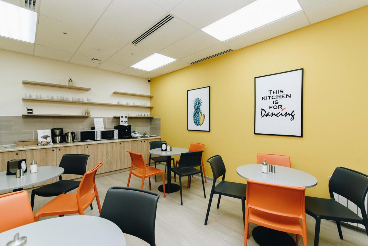 Iq Coworking Hotel Astana Ngoại thất bức ảnh
